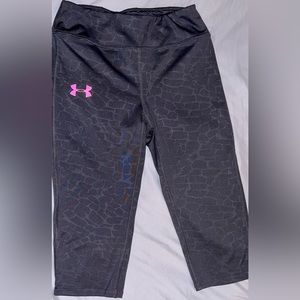 Under Armour Cropped Athletic Leggings